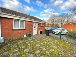 2, White Horse Grove, Westhoughton, Bolton BL5 3ET