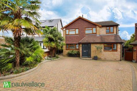 Hilltop Close, West Cheshunt