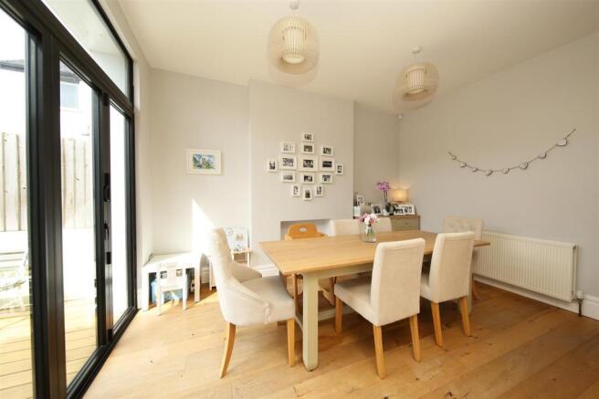 14 Blenheim Rd 2900.JPG