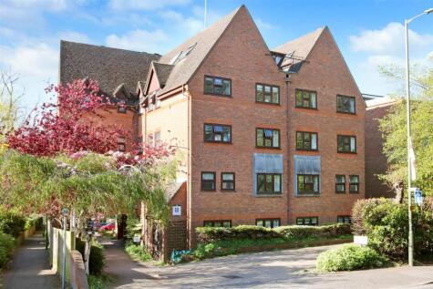 Station Road, Leatherhead, KT22