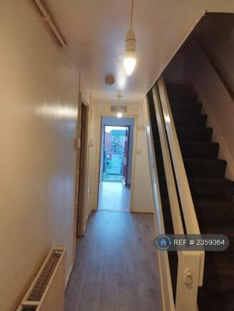 3 bed Terraced to rent Image 9
