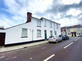 27, Delamere Road, Southsea PO4 0JA