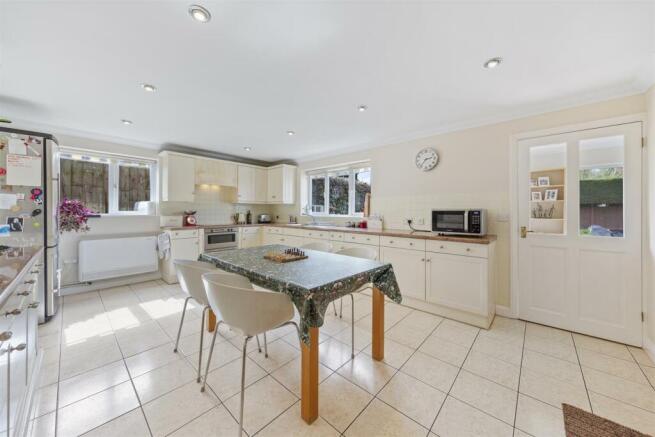 Kitchen/Breakfast Room