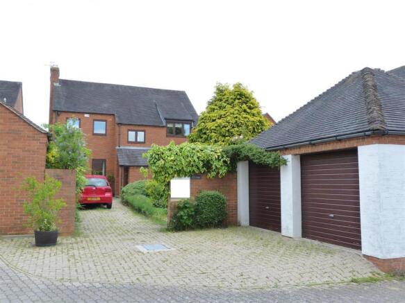 Garage Block 