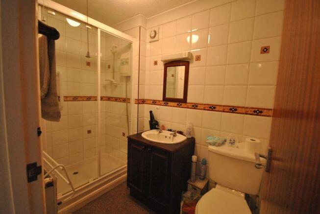 DS Shower Rm