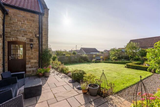 Thornton View 8 External-7.jpg