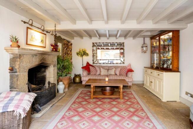 5 bed Terraced for sale Image 4