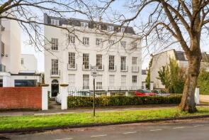 Flat 3, 15, Vittoria Walk, Cheltenham GL50 1TL