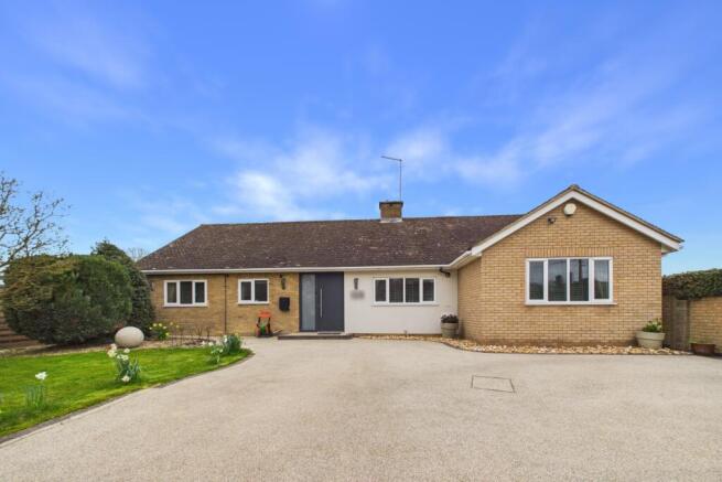 3-bed house on Glapthorn Road, Oundle, Northamptonshire, PE8, £630,000