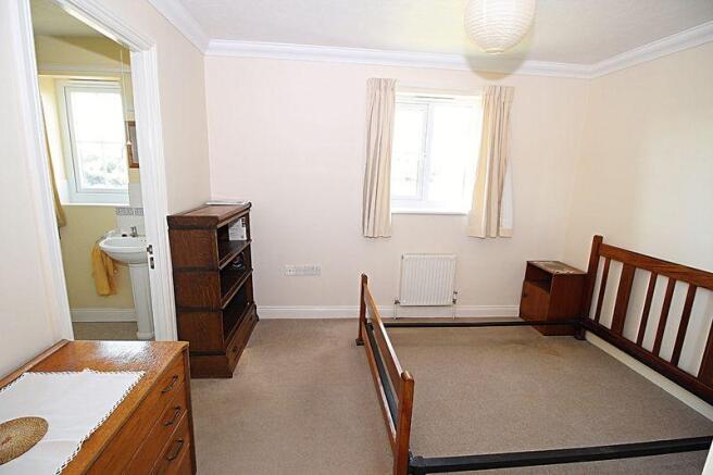 Photo 8
