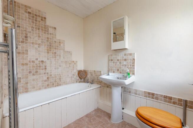 3 bed End of Terrace for sale Image 5