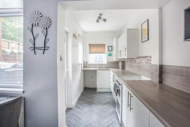 2 bed Terraced for sale Image 7