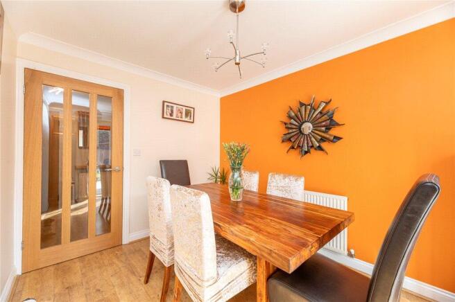 4 bed Detached for sale Image 6
