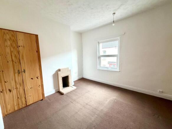 2 bed Terraced for sale Image 8