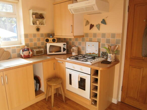 Photo 8