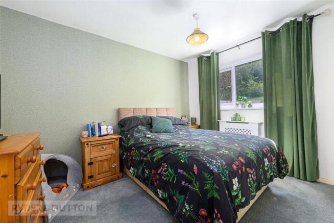 3 bed Detached for sale Image 9