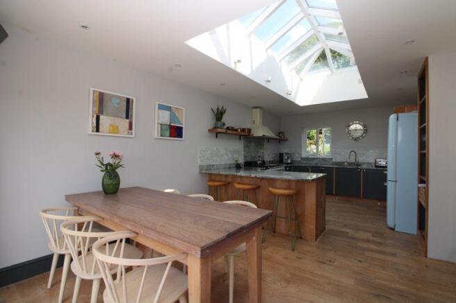 Dining are through to open plan kitchen