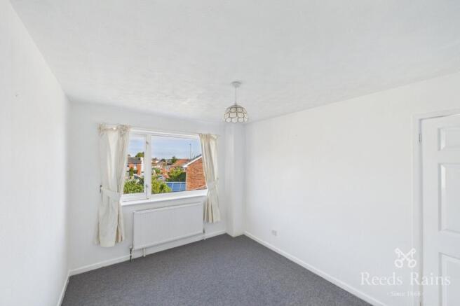 3 bed Semi-Detached to rent Image 7
