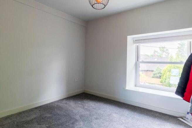 3 bed Semi-Detached for sale Image 8