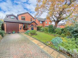 83, Ibbetson Oval, Churwell, Leeds LS27 7RY