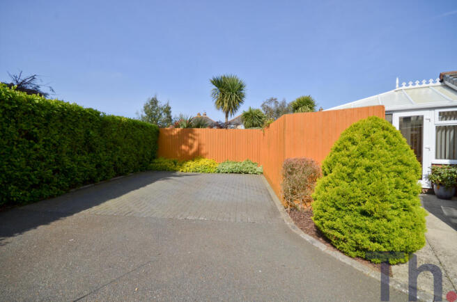 Driveway.JPG
