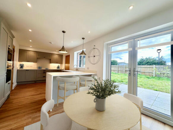 Staged Image Kitc...