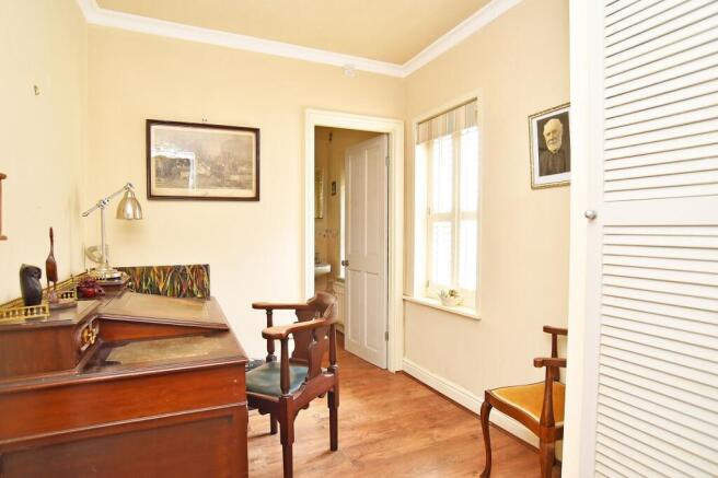 2 bed Terraced for sale Image 9