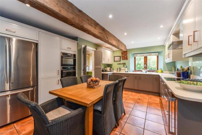 Kitchen/Breakfast Rm