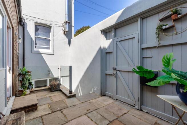 Courtyard Garden