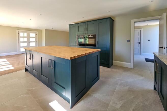 4 bed Village House for sale Image 9