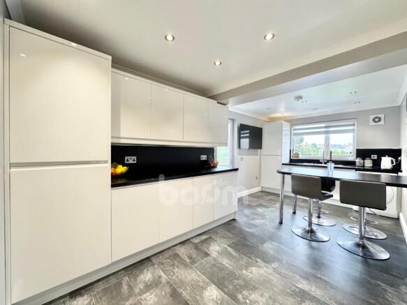 Hillcrest Avenue, Paisley kitchen