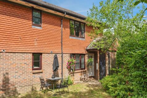 Annettes Croft, FLEET, Hampshire, GU52