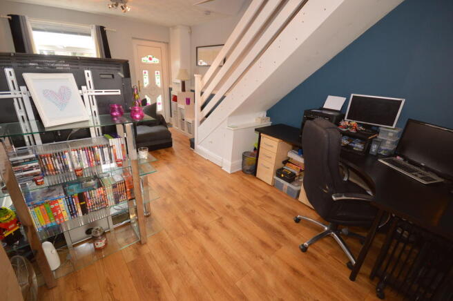 Photo 11