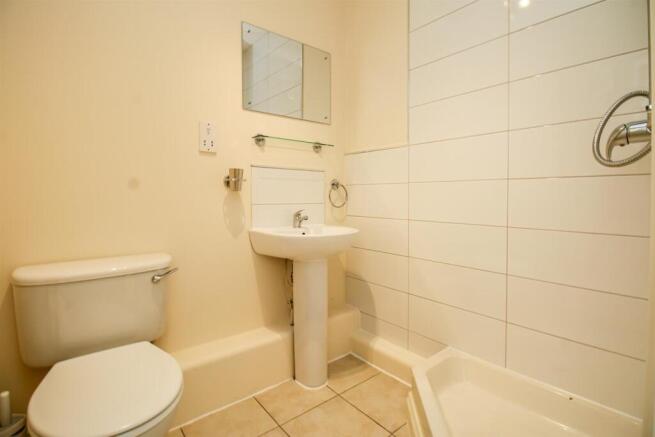 2 bed Apartment for sale Image 8