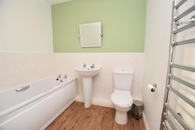 Bathroom.JPG