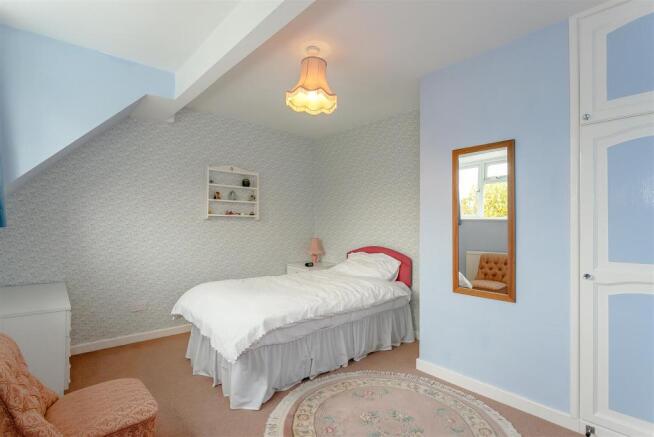 8368109-interior04.jpg