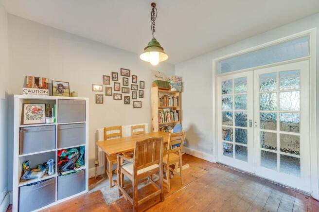 KITCHEN, DINER AND LIVING ROOM