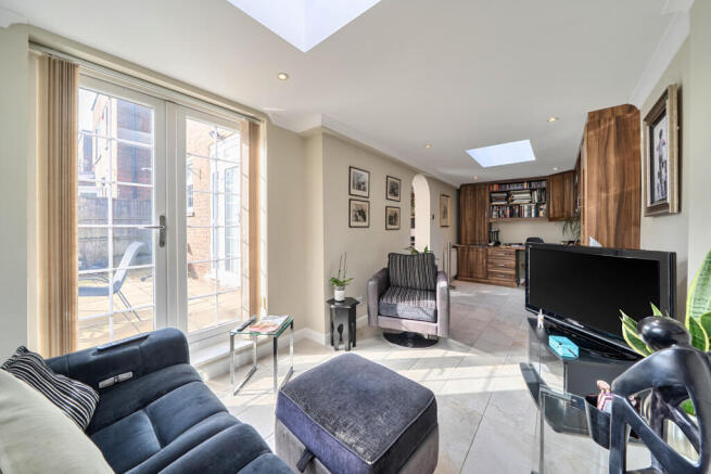 1418765-8-699ee6b...