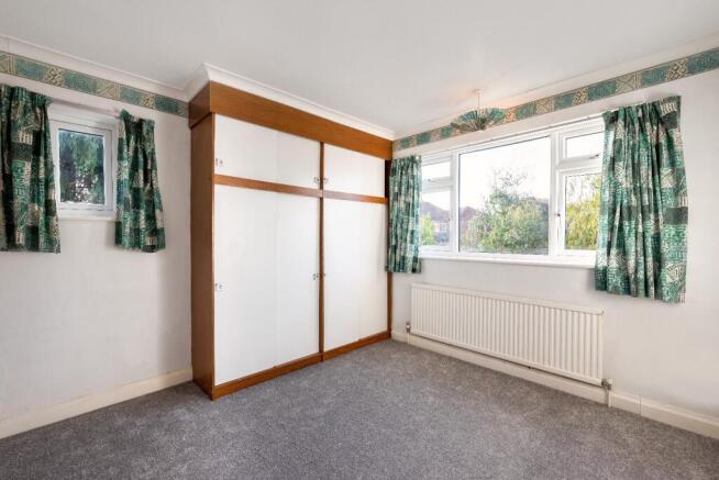 4 bed Detached for sale Image 9