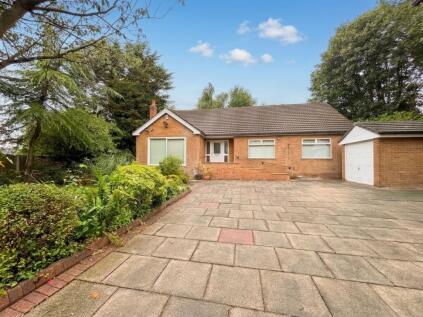 Moorside Road, Swinton, M27