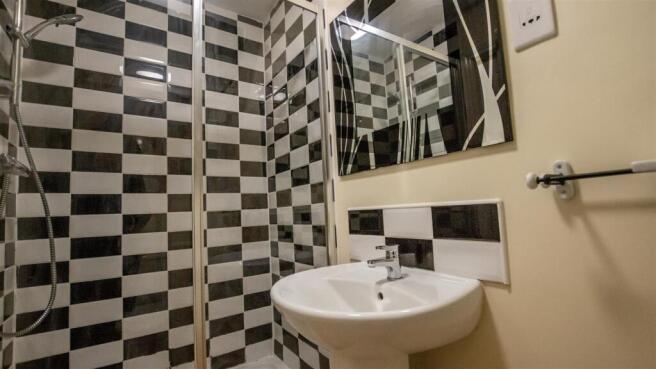3 bed Town House to rent Image 10