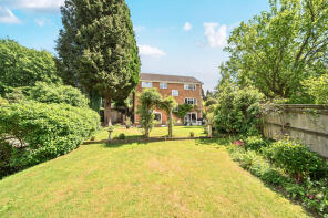 48 Foxgloves, Stonehill Road, Headley Down, Bordon GU35 8HE