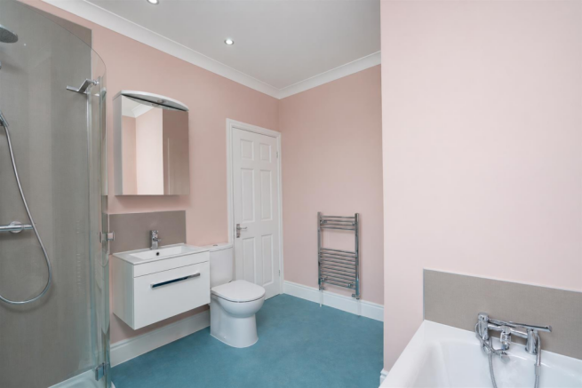 2 bed Semi-Detached Bungalow for sale Image 7