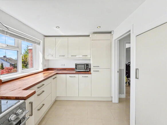 3 bed Semi-Detached for sale Image 7