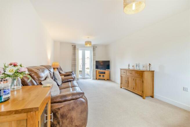 8571786-interior25.jpg