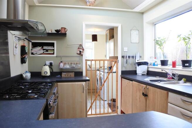 BREAKFAST KITCHEN