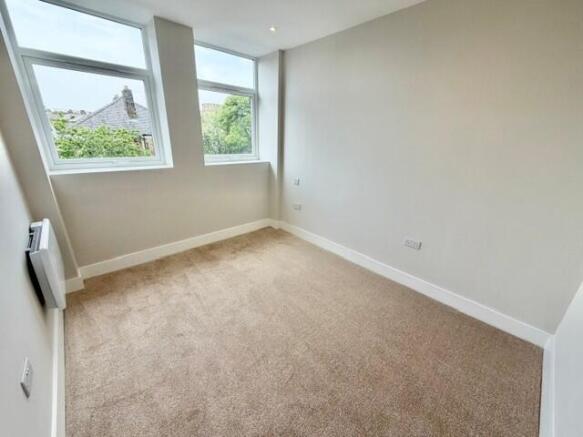 1 bed Apartment to rent Image 5
