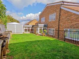 13, Sandown Court, Milton Keynes MK3 5LZ