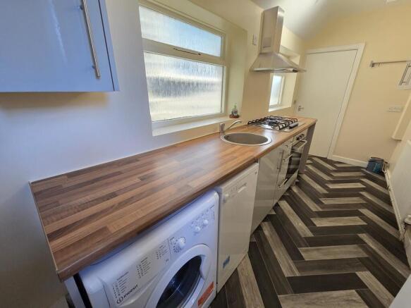 1 bed Flat to rent Image 5