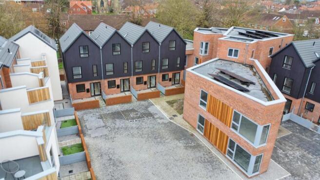 2 bed Terraced for sale Image 8